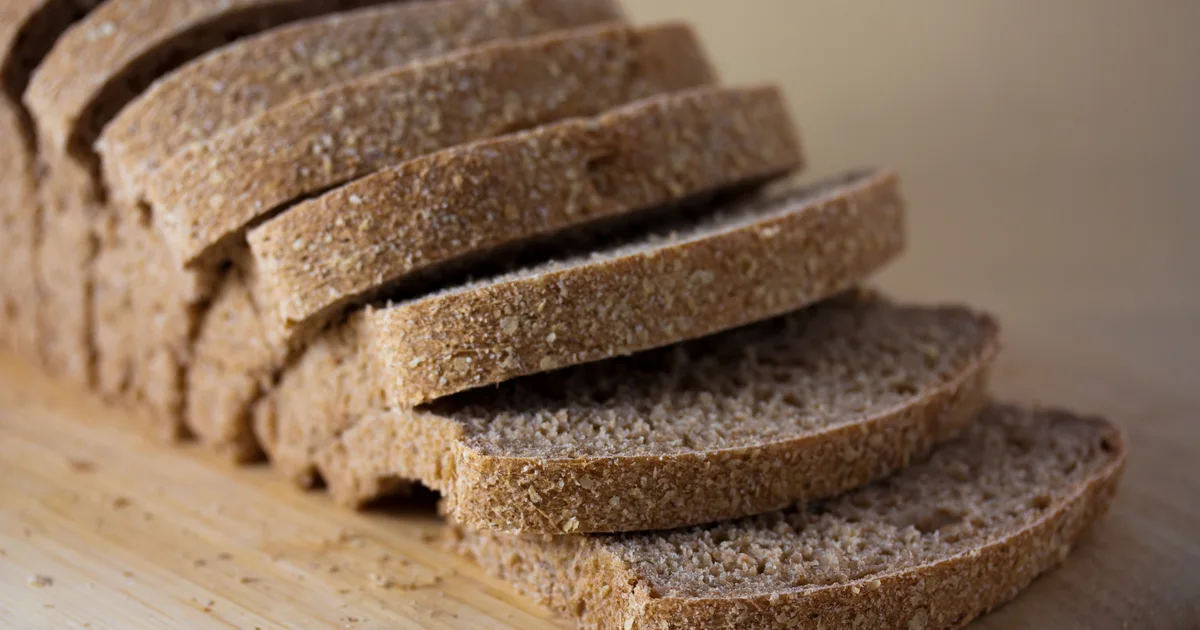 UK supermarket bread loaf ingredient label showing E471 — is bread halal in the UK?