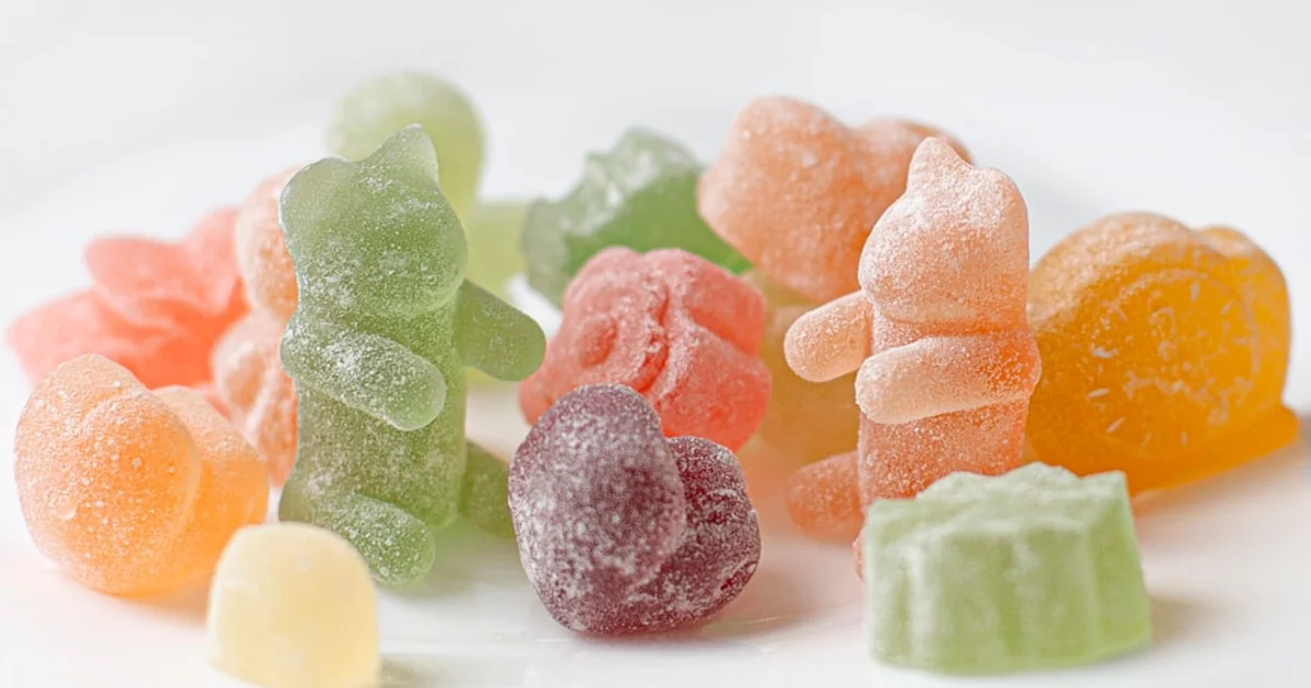 Peelable fruit gummy candy similar to Amos Peelerz sold in South Africa